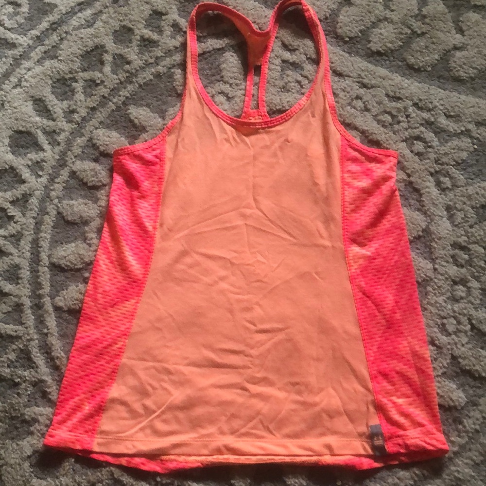 Under Armour tank